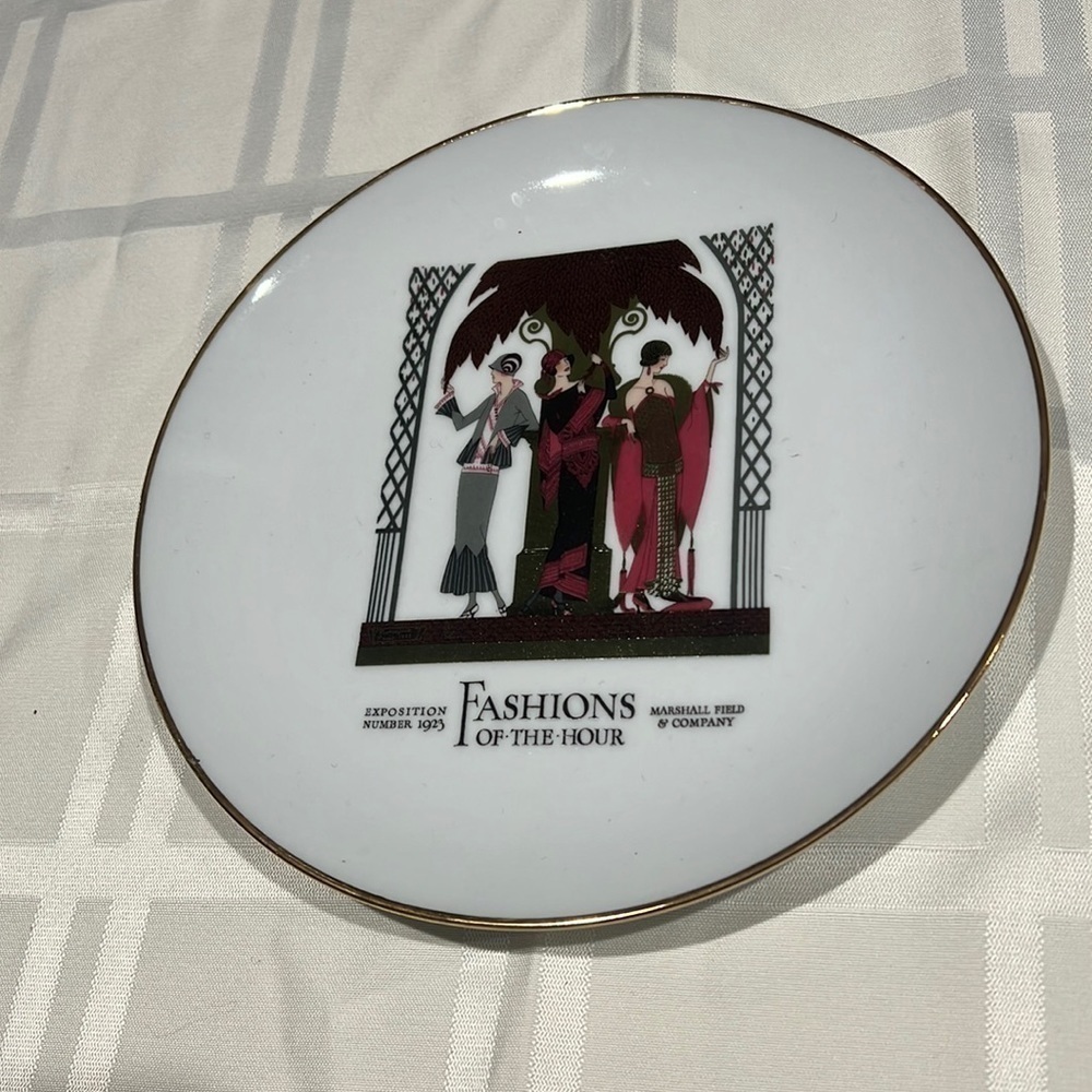 Marshall Field's 2002 Fashions of the Hour Plate